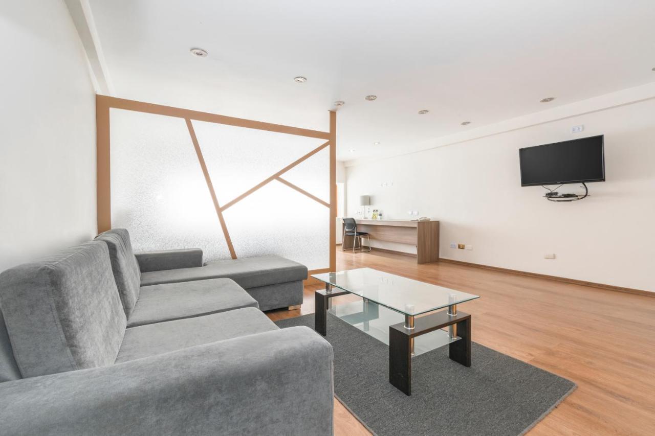 Hotel Ayenda Suites Orrantia Lima Ngoại thất bức ảnh
