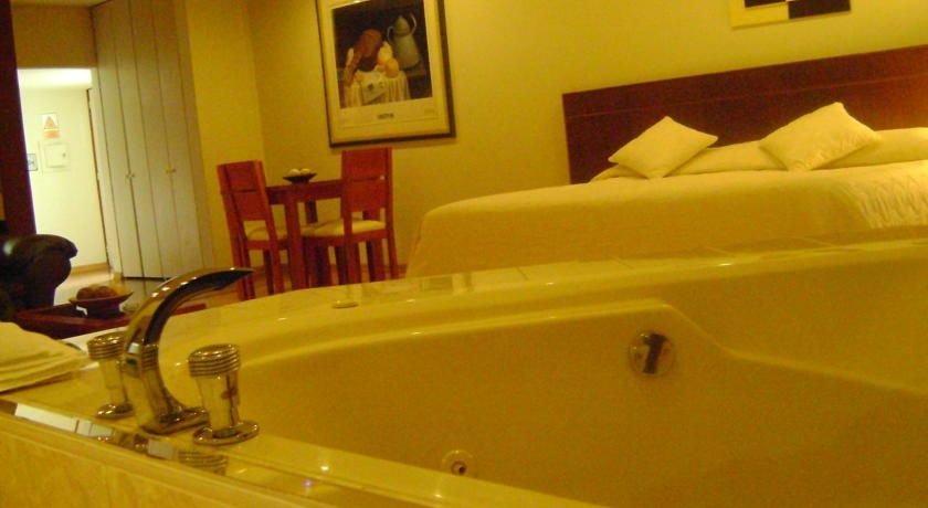 Hotel Ayenda Suites Orrantia Lima Ngoại thất bức ảnh