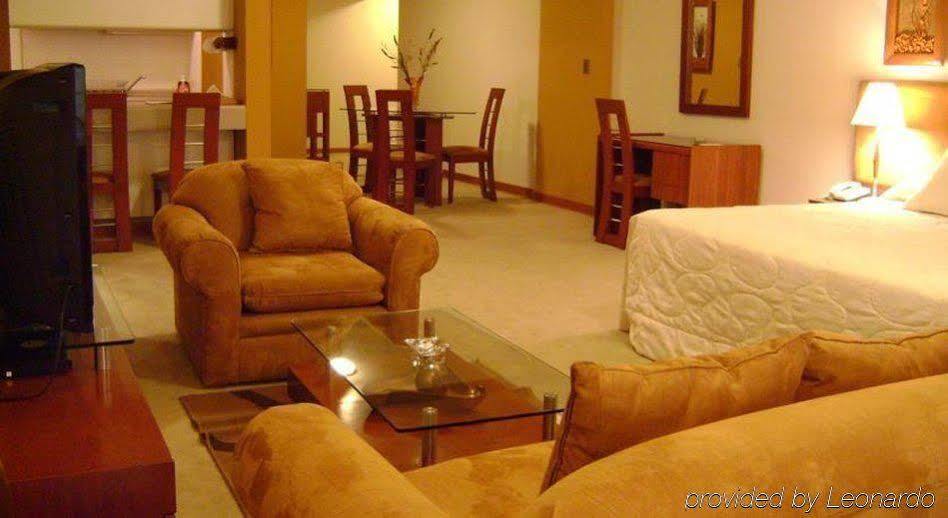 Hotel Ayenda Suites Orrantia Lima Ngoại thất bức ảnh